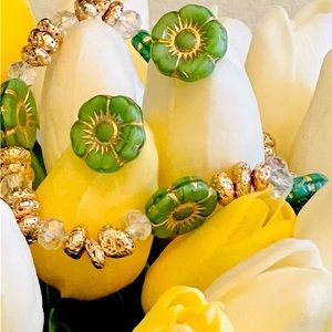 Custom made bracelet and earrings matching set 2  for 15 earrings 2 for 5 love❤️